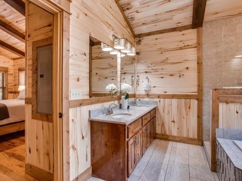 387 Long Pine Trl, Broken Bow, OK 74728 photo 10
