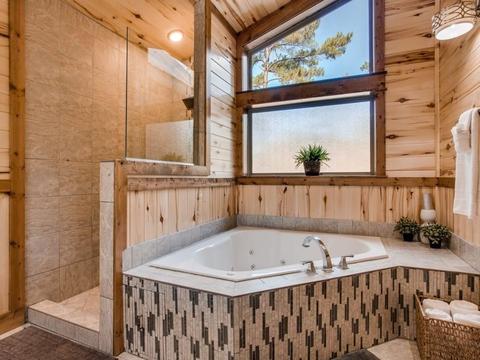 387 Long Pine Trl, Broken Bow, OK 74728 photo 11
