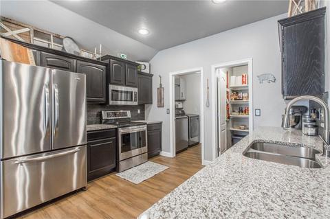 544 Elder Ln, Mustang, OK 73064 photo 8
