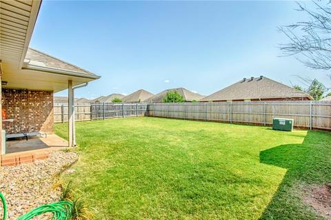 544 Elder Ln, Mustang, OK 73064 photo 26