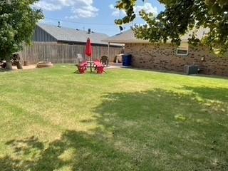 1203 E Asalee Sts, Altus, OK 73521 photo 2