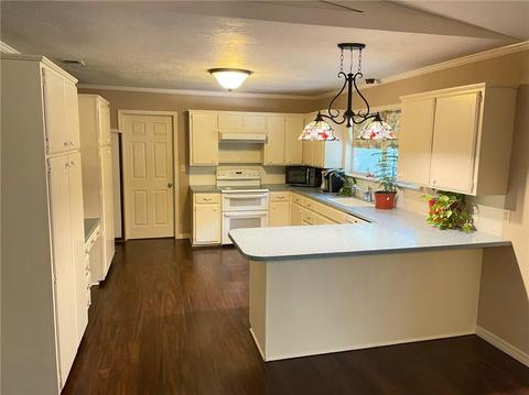 205 Pine St, Broken Bow, OK 74728 photo 7