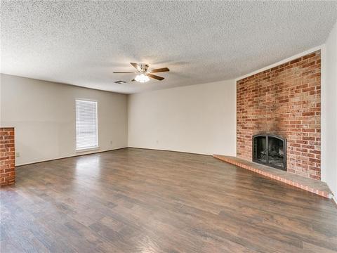 2108 Memphis Dr, Norman, OK 73071 photo 3