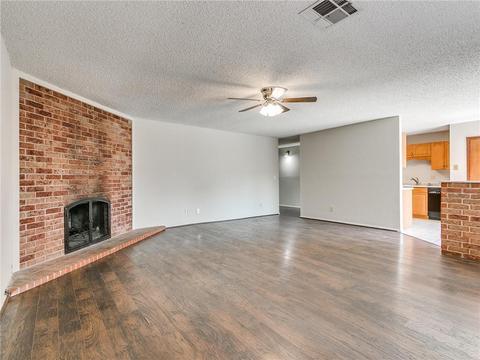 2108 Memphis Dr, Norman, OK 73071 photo 4