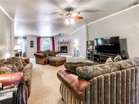 9500 Jennifer Dr, Moore, OK 73165 photo 5