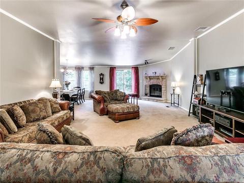 9500 Jennifer Dr, Moore, OK 73165 photo 6