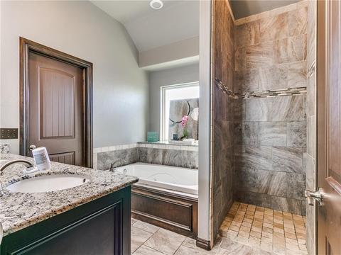 601 Celtic Cir, Yukon, OK 73099 photo 19