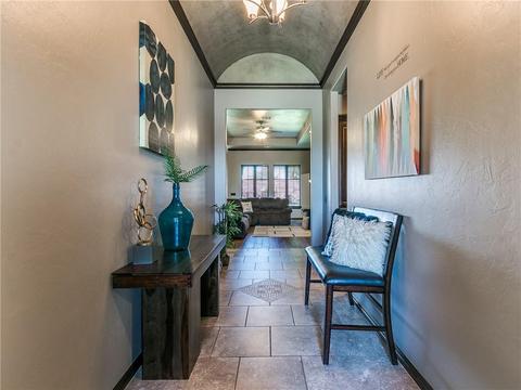 601 Celtic Cir, Yukon, OK 73099 photo 5
