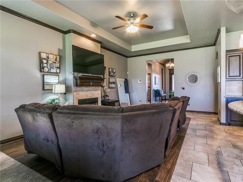 601 Celtic Cir, Yukon, OK 73099 photo 7