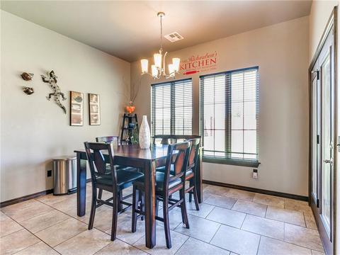 601 Celtic Cir, Yukon, OK 73099 photo 15