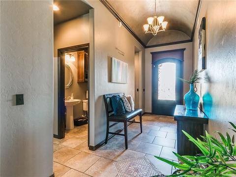 601 Celtic Cir, Yukon, OK 73099 photo 6