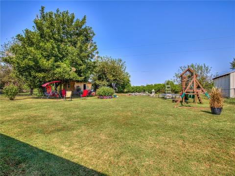 415 W Henderson St, Wayne, OK 73095 photo 2