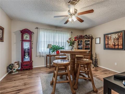 415 W Henderson St, Wayne, OK 73095 photo 8