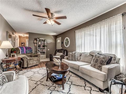 415 W Henderson St, Wayne, OK 73095 photo 7