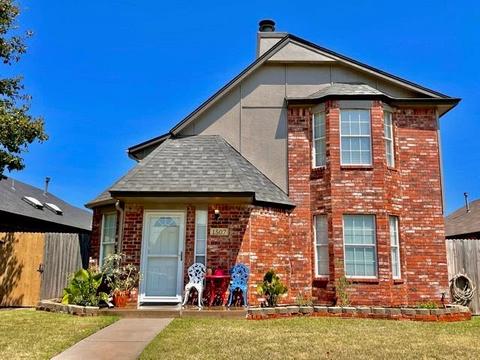 1507 Westmore Dr, Moore, OK 73170 photo 1