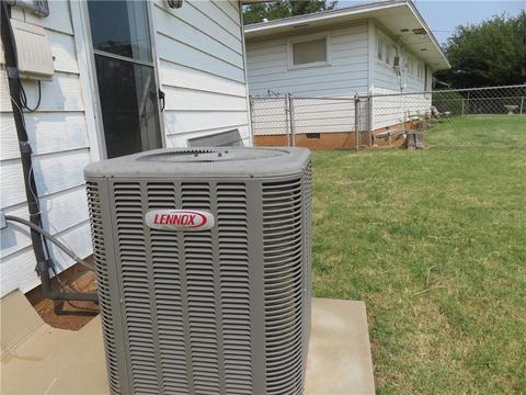1402 Belle St, Altus, OK 73521 photo 15
