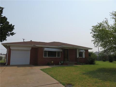 1402 Belle St, Altus, OK 73521 photo 1