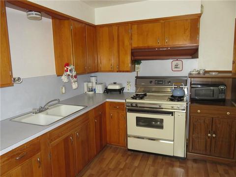 1402 Belle St, Altus, OK 73521 photo 4