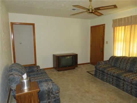 1402 Belle St, Altus, OK 73521 photo 7