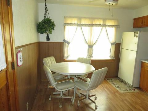 1402 Belle St, Altus, OK 73521 photo 2