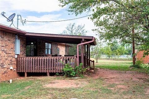 11601 N Kickapoo Ave, Shawnee, OK 74804 photo 4