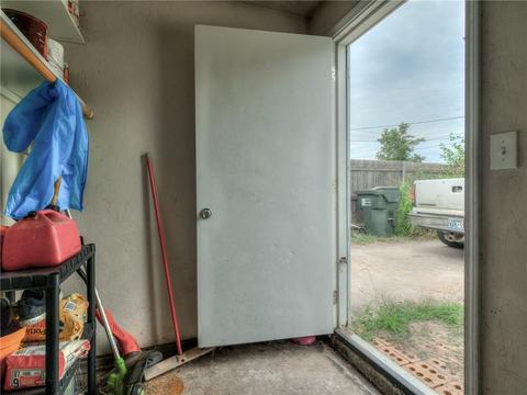 203 E Dale St, Norman, OK 73069 photo 28