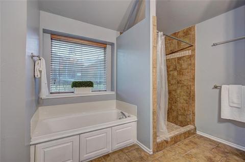 609 Nathan Ln, Moore, OK 73160 photo 9