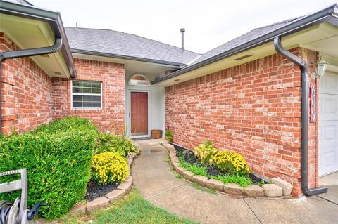 609 Nathan Ln, Moore, OK 73160 photo 2