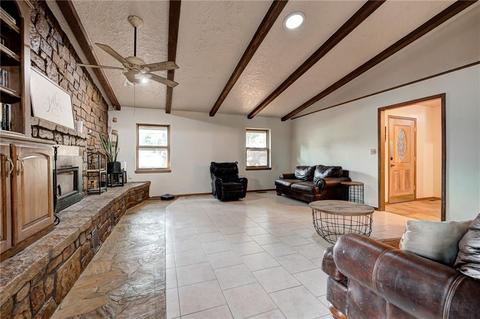 10501 E Post Oak Rd, Noble, OK 73068 photo 5