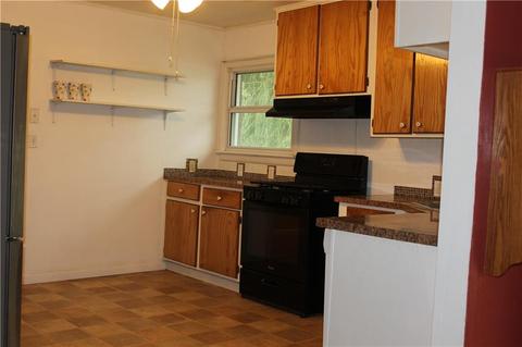 1140 Hickory St, Altus, OK 73521 photo 4
