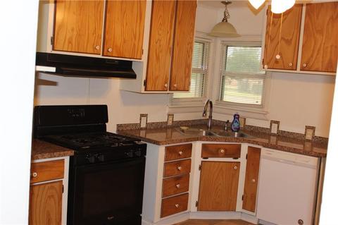 1140 Hickory St, Altus, OK 73521 photo 2