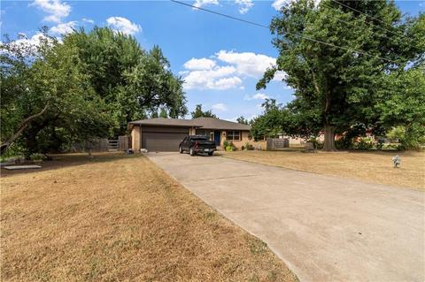 8101 NW 33rd St, Bethany, OK 73008 photo 2