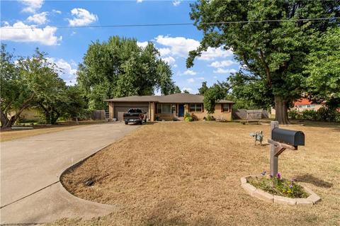 8101 NW 33rd St, Bethany, OK 73008 photo 1