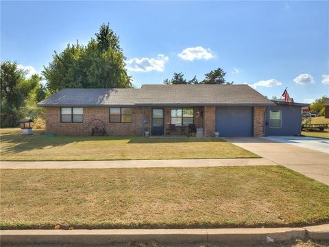 321 E Orbit Dr, Guthrie, OK 73044 photo 1