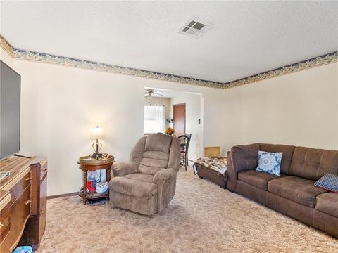 321 E Orbit Dr, Guthrie, OK 73044 photo 6