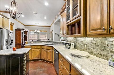 2608 Saddleback Dr, Edmond, OK 73034 photo 13