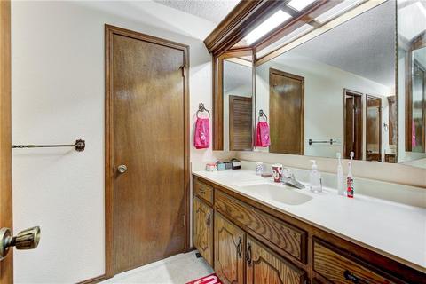 161 E Vail Dr, Yukon, OK 73099 photo 17
