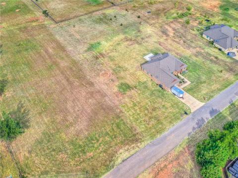 7455 Hawk Crest Ln, Guthrie, OK 73044 photo 1