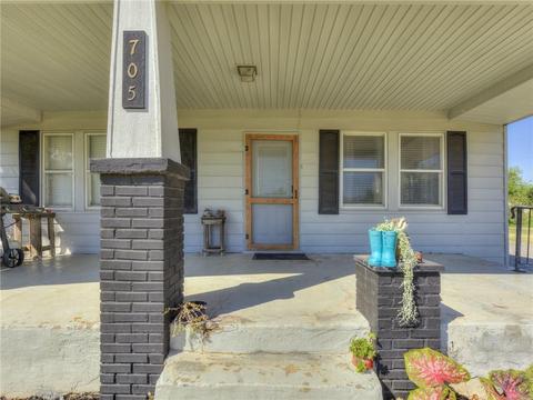 705 SW 2nd, Tuttle, OK 73089 photo 8