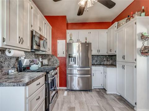 705 SW 2nd, Tuttle, OK 73089 photo 17