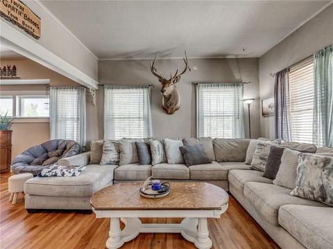 705 SW 2nd, Tuttle, OK 73089 photo 10