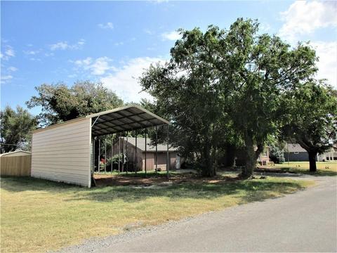 121 S 10th St, Thomas, OK 73669 photo 3