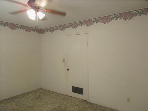 121 S 10th St, Thomas, OK 73669 photo 11