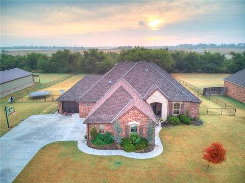 1308 Sycamore Trl, Tuttle, OK 73089 photo 1