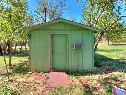 2919 Hadding St, Harrah, OK 73045 photo 6