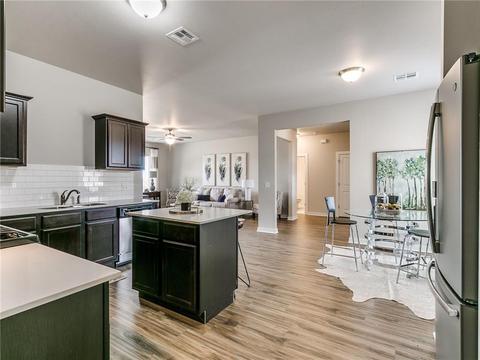 11610 Split Oak Cir, Guthrie, OK 73044 photo 1