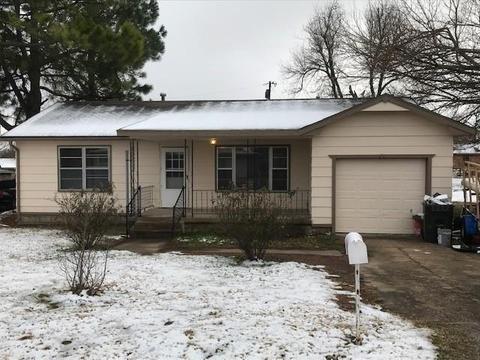 1231 E 3rd St, Cushing, OK 74023 photo 1