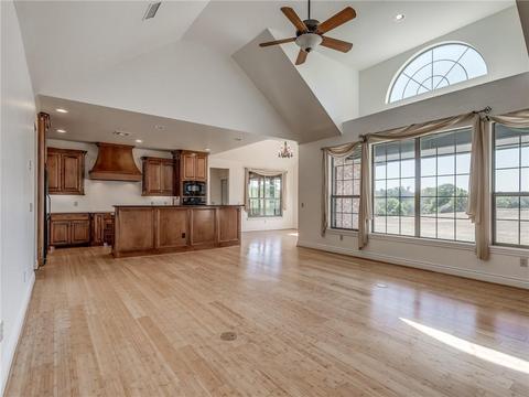 3850 E Franklin Rd, Norman, OK 73026 photo 3