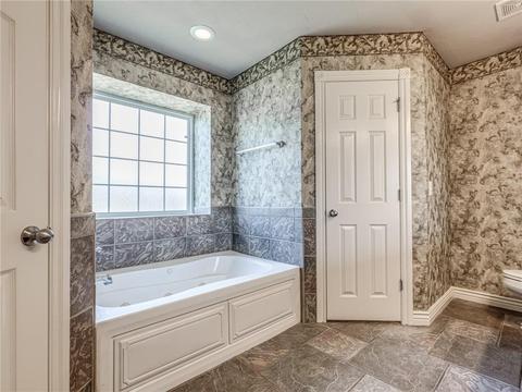 1716 Dorothy Dr, Moore, OK 73170 photo 23