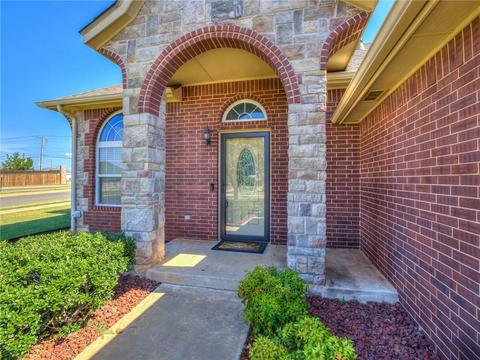 1716 Dorothy Dr, Moore, OK 73170 photo 3